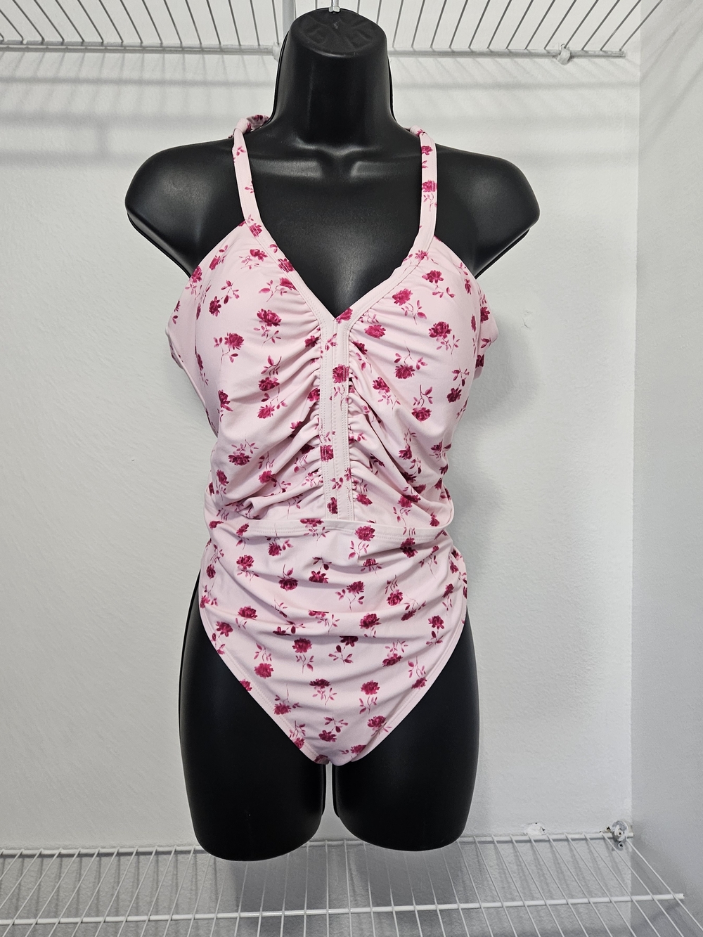 🌸 Shade & Shore Floral One-Piece Swimsuit – Size 16 🌸